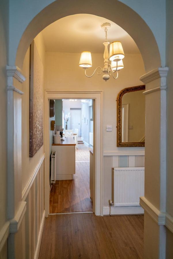 فيلا 18Th Century Townhouse In Chester City Centre المظهر الخارجي الصورة