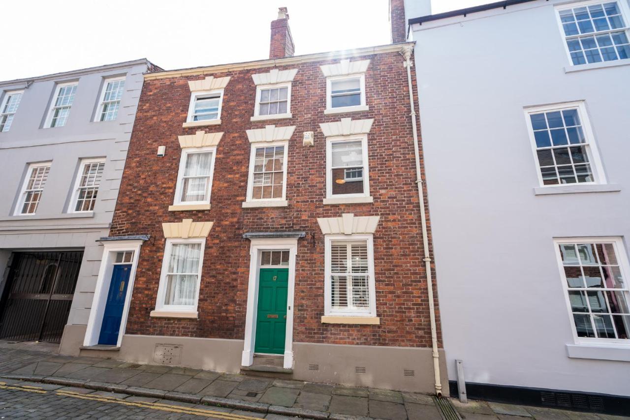 فيلا 18Th Century Townhouse In Chester City Centre المظهر الخارجي الصورة