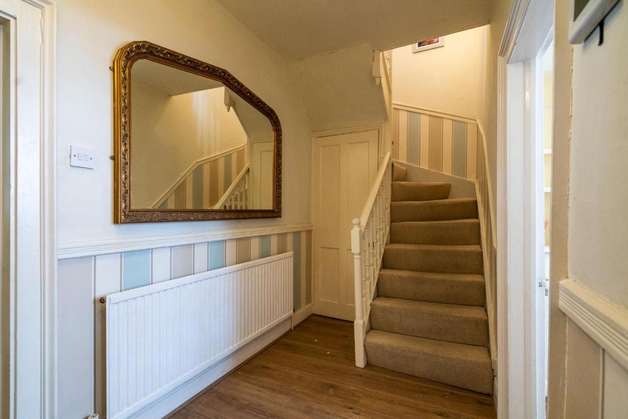 فيلا 18Th Century Townhouse In Chester City Centre المظهر الخارجي الصورة